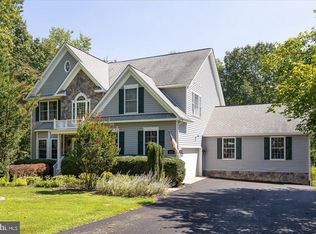 4015 Mountain View Ct, Locust Grove, VA 22508