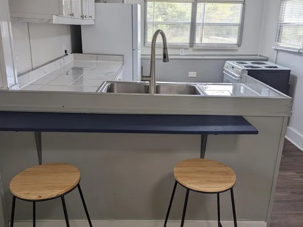 3421 Holcomb Rd, Gainesville, GA 30504