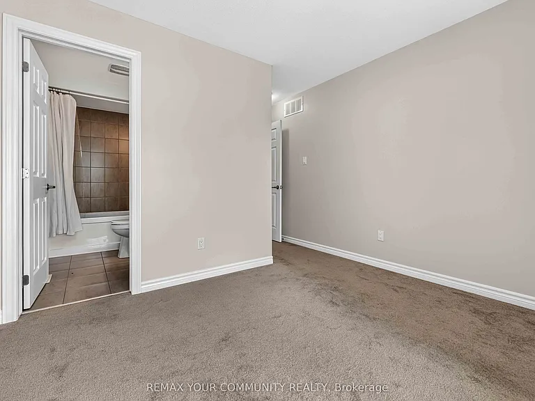 2250 Watercolours Way — Photo 23