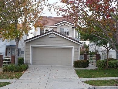 1st image of 2253 Lynwood Ter