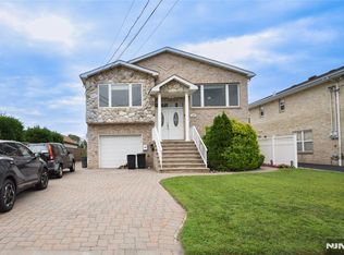 104 Franklin St #1, Elmwood Park, NJ 07407