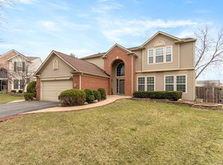 7 Pampas Ct, Bolingbrook, IL