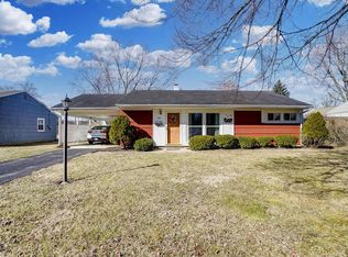 1935 Pond Dr, Springfield, OH 45505