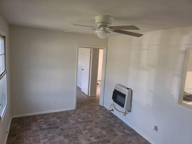 1813 Peachtree Ave — Photo 4