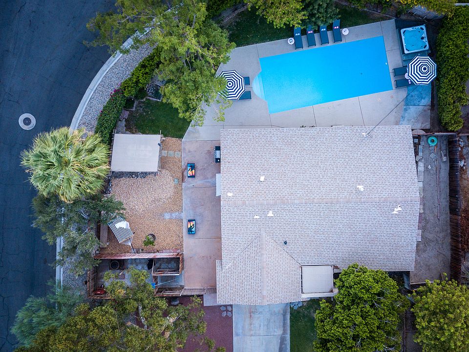 1st image of 46805 Cameo Palms Dr