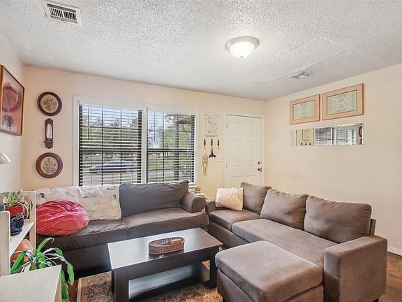 5th image of 1116 SW 45th St