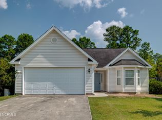 612 Pine Branches Cir, Belville, NC 28451