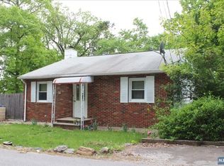 95 Upper Greenwood, Hewitt, NJ 07421