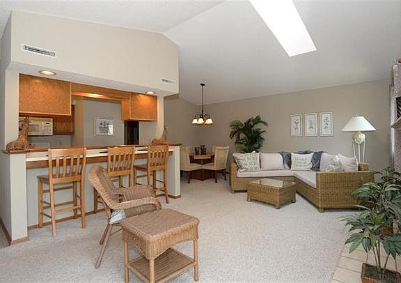 5th image of 204 Burgoyne Dr