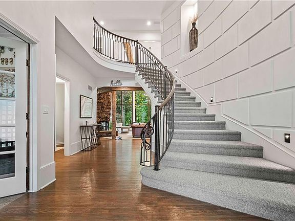 4th image of 17355 Metcalf Pl