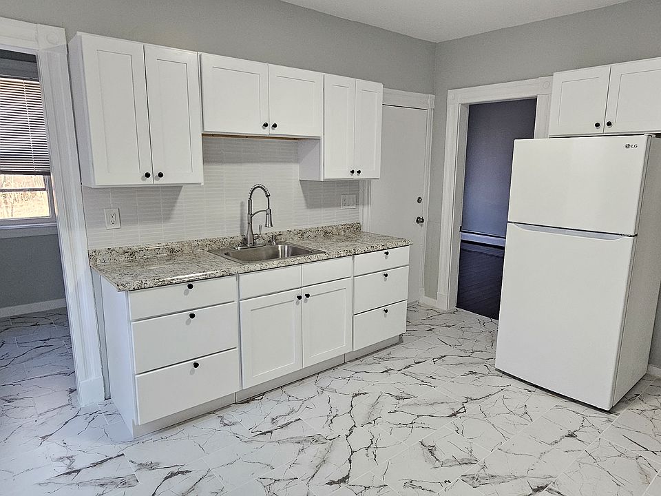 1st image of 128 Plymouth St #2A