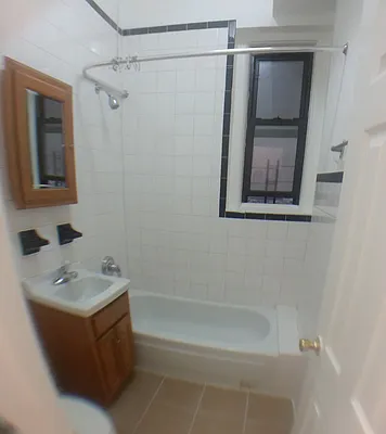 Rented by Riverside NYC Realty LLC | media 10