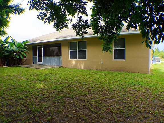 2nd image of 3030 SW 14th Ave