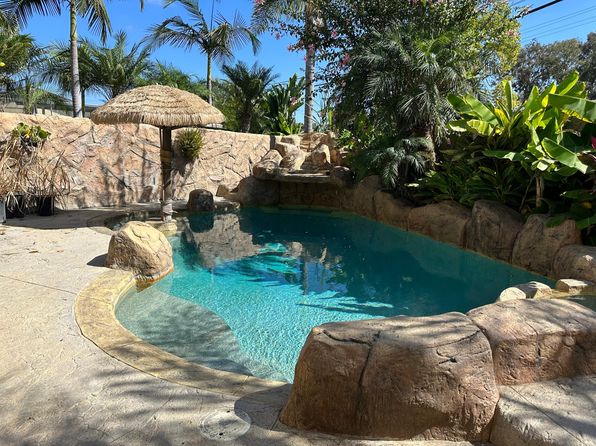 10490 Rose Ann Cir, Cypress, CA 90630