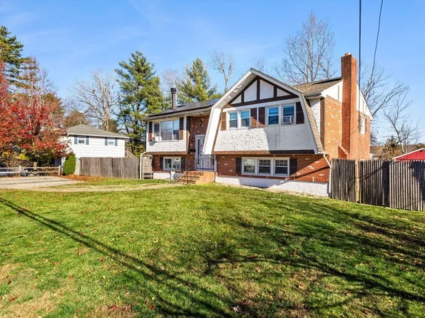440 East St, Brockton, MA 02302