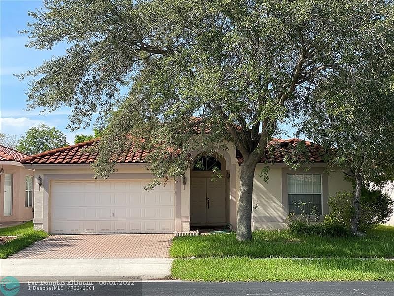 2nd image of 7483 Parkside Ln