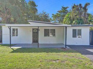 106 Edmund Rd, Hollywood, FL 33023