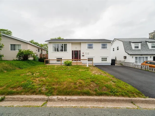 3 Pike Place, Mount Pearl, NL A1N2K8