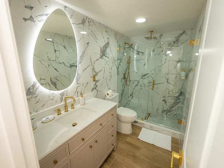 6820 Fountain Ave — Photo 18