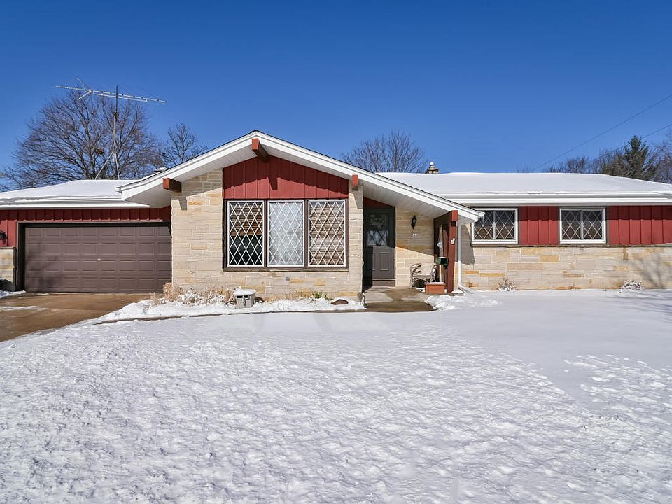 1st image of 546 Mulberry Dr W