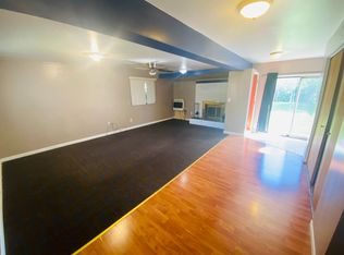 25440 Eureka Dr, Warren, MI 48091