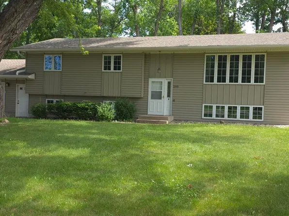 200 Interwood Dr, Glencoe, MN 55336