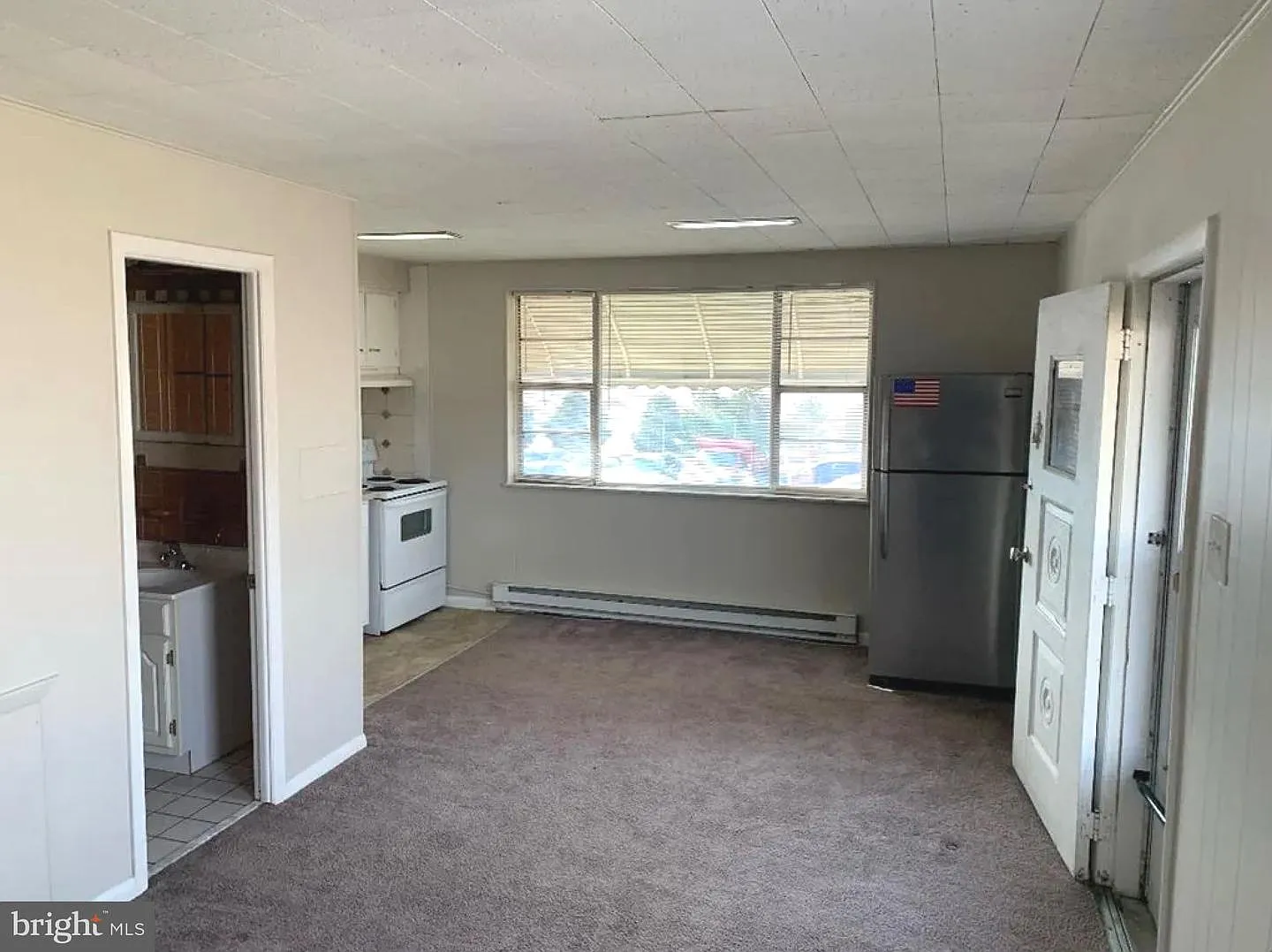 1 bed, 550 sqft, $895 — Photo 3