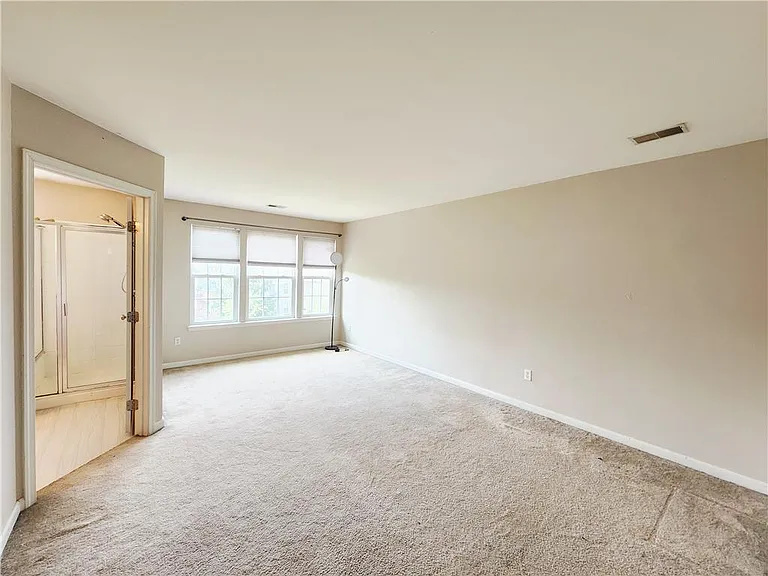1073 Sparrow Way — Photo 22