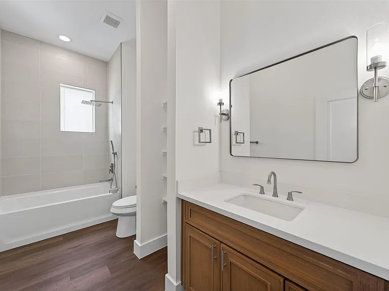 2714 Drew St — Photo 15
