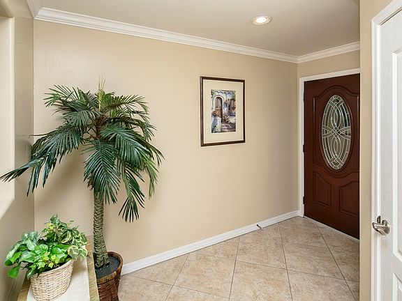 5th image of 231 Moser Ave #3F-1