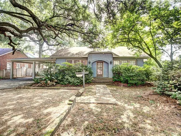 215 Williams Ave, Natchitoches, LA 71457
