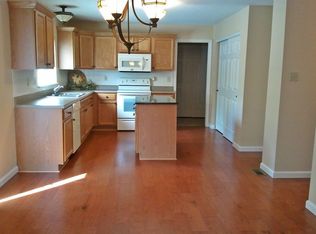 4225 Millers Rdg, Saint Charles, MO 63304