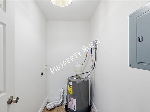 5th image of 127 Summit St #B