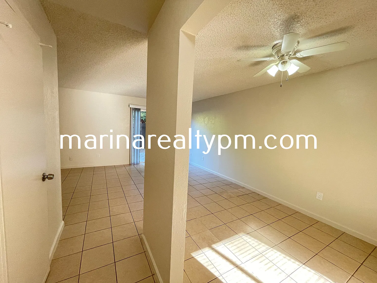2 bed, 1.5 bath, 900 sqft, $1,900 — Photo 3