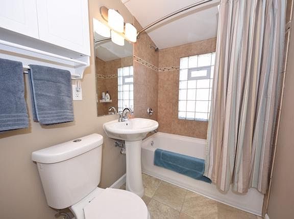 5th image of 2444 N 72nd St