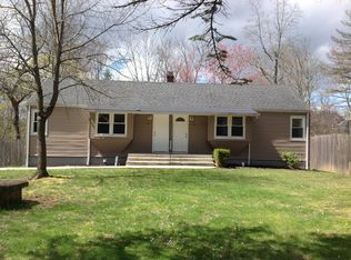 12 Herbert Dr, Manalapan, NJ 07726