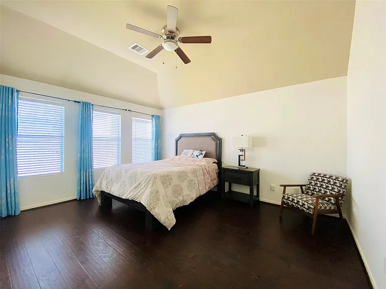 19626 Mackinaw Isle Ct — Photo 13