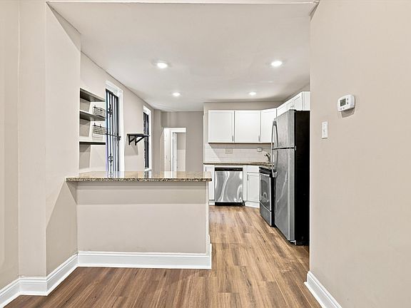 3rd image of 1604 N Bouvier St #A