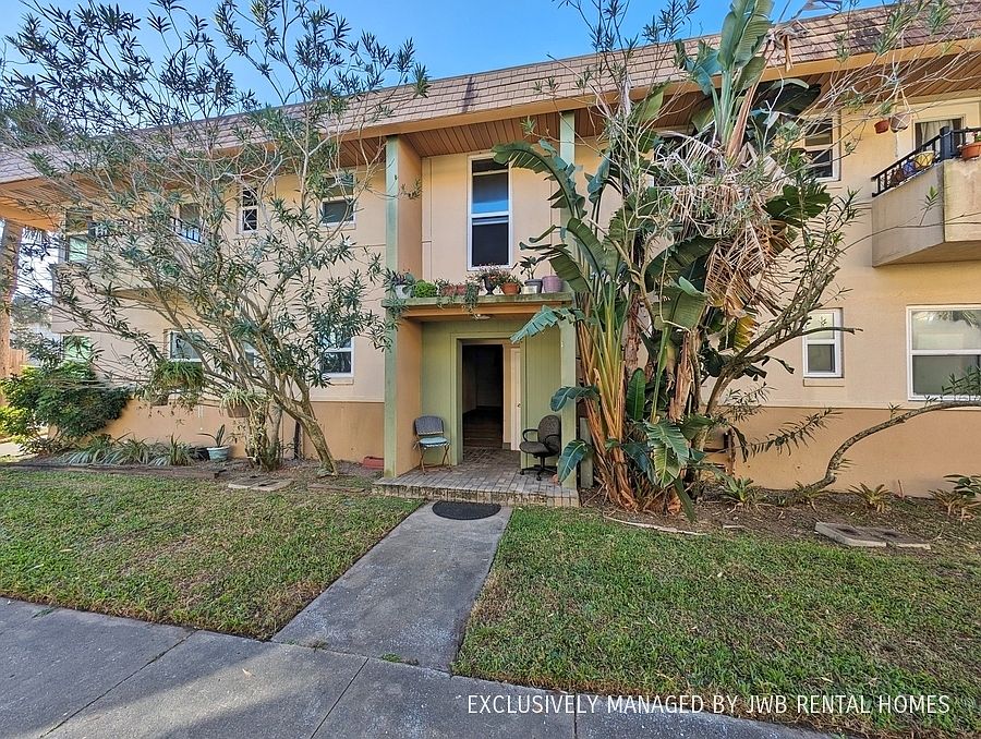 1st image of 1602 2nd St N #1B-1BA-375SQFT