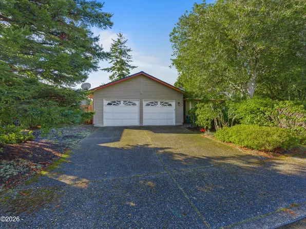 2066 40th St, Florence, OR 97439