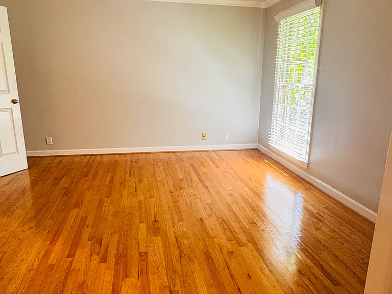 114 Westwood Trce — Photo 10