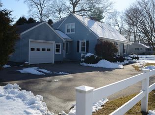 29 Chestnut Hill Sq, Groton, CT 06340