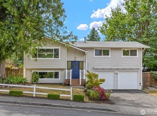 10141 NE 202nd St, Bothell, WA 98011