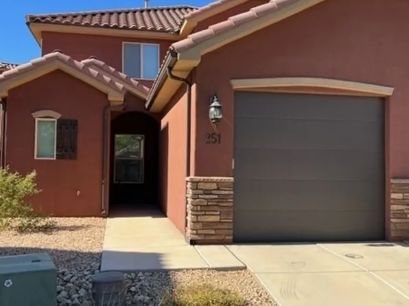 325 N Red Stone Rd, Washington, UT