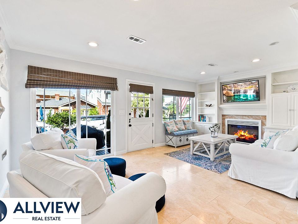 1st image of 204 Diamond Ave #204