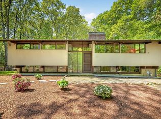 79 Autumn Ln, Lincoln, MA 01773