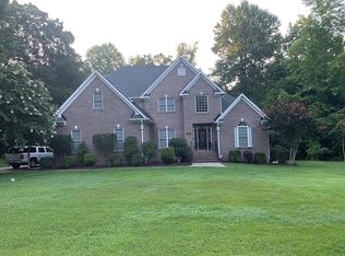 379 Great Forest Rd, Grimesland, NC 27837