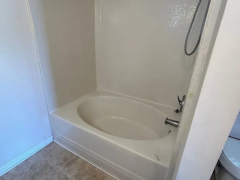 109 Larkin Ct — Photo 17