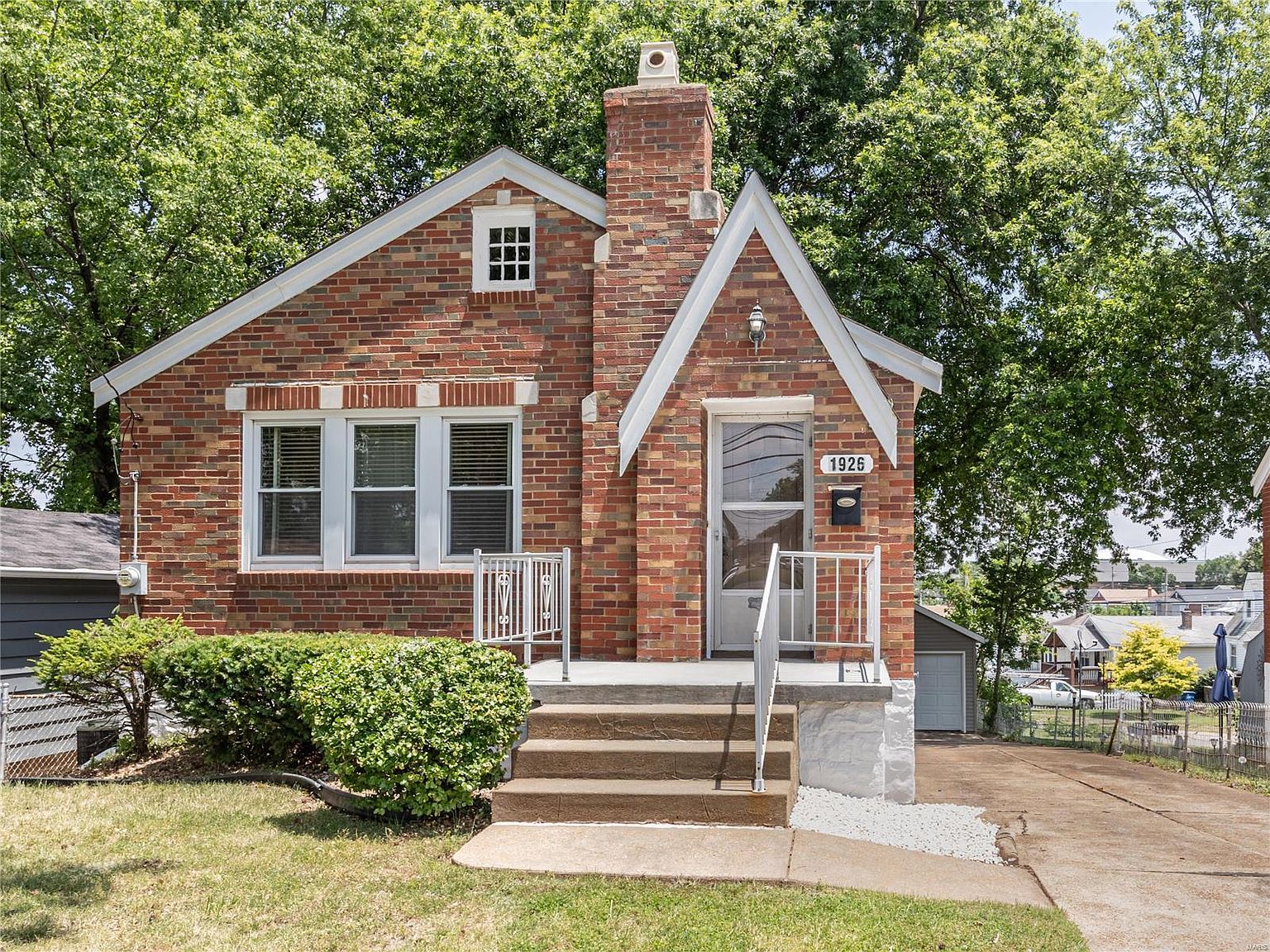 1926 Telegraph Rd, Saint Louis, MO 63125 | Zillow