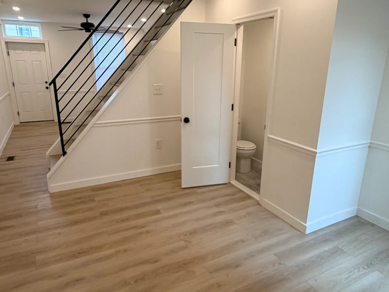 2 bed, 1.5 bath, 1200 sqft, $2,600 — Photo 3